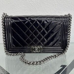 CHANEL Black Quilted Patent Leather Clutch